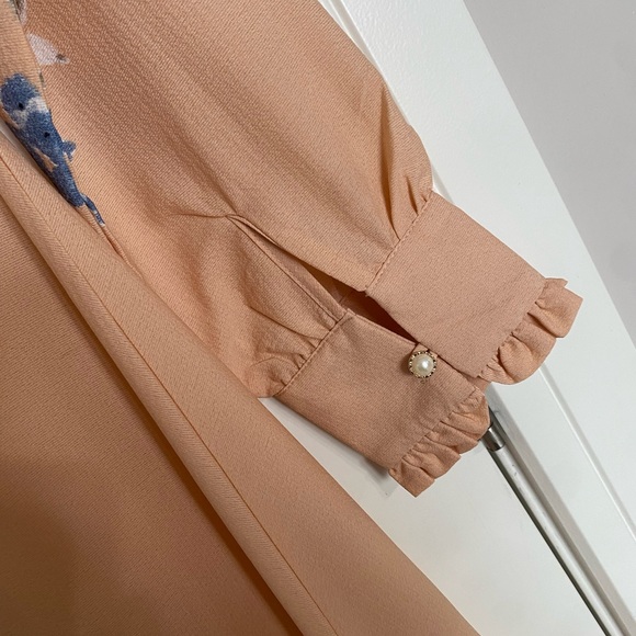 Dress - Picture 6 of 6